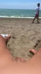 Cricha — modelo de webcam en línea en cam4