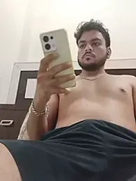 Realcumshow — Stripchat stream photo (Sep 2026)