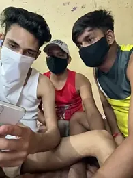 lustybottomguy — modelo de webcam en línea en stripchat