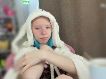 Jlucu4kA — modelo de webcam en línea en bongacams