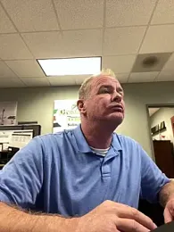 hintly — Stripchat stream photo (Mar 2026)