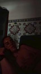 Nessie — modelo de webcam en línea en cam4