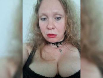 Anna030a — modelo de webcam en línea en bongacams