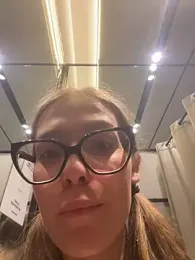 MilliWish — modelo de webcam en línea en stripchat