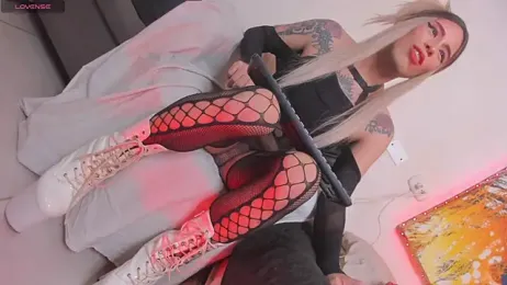 MissCarolinne — Stripchat stream photo (Apr 2026)