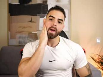 paulphoenix_ — Chaturbate stream photo (Apr 2026)