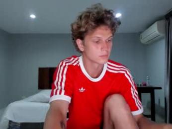 maxim_burn — modelo de webcam en línea en chaturbate