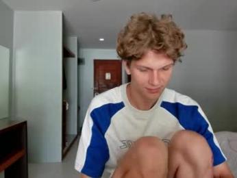 maxim_burn — modelo de webcam en línea en chaturbate