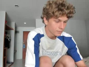 maxim_burn — modelo de webcam en línea en chaturbate