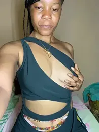Queen-Dy — Stripchat stream photo (Jan 2025)
