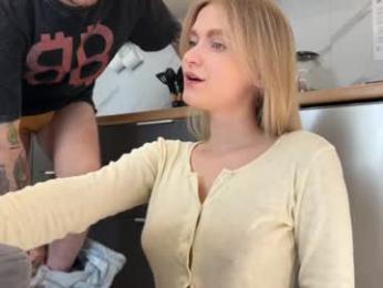 adele_nick2202 — Chaturbate stream photo (Apr 2026)