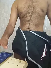 Mallukiran — modelo de webcam en línea en stripchat