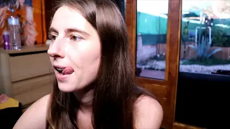 LittleMe97 — modelo de webcam en línea en stripchat