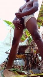 Blackmasterpiss — modelo de webcam en línea en cam4