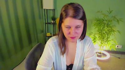 helenahoff — Cam4 stream photo (Apr 2026)