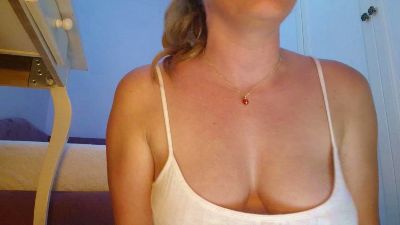 Eli24love — modelo de webcam en línea en cam4