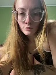 xxxzoeyslifexxx — Stripchat stream photo (Mar 2026)
