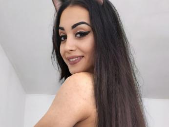 GiuliaLarry — modelo de webcam en línea en livejasmin