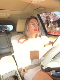 Gatitacarlita — Stripchat stream photo (Apr 2026)