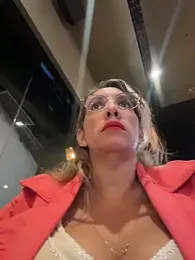 Gatitacarlita — Stripchat stream photo (Apr 2026)