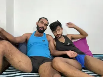 DesiDaddyandSon — modelo de webcam en línea en stripchat
