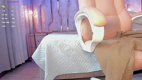 ari_monet — Stripchat stream photo (Apr 2026)