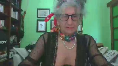 nacha8888 — Cam4 stream photo (Apr 2026)