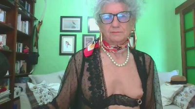 nacha8888 — Cam4 stream photo (Apr 2026)