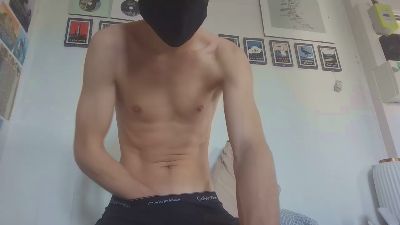 minetchaud1 — Cam4 stream photo (Apr 2026)