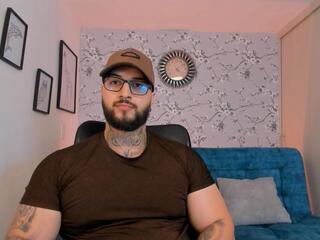 Max Dic — Flirt4free stream photo (Mar 2026)