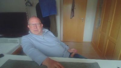 mdevbi — Cam4 stream photo (Apr 2026)