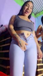 girl_pee — modelo de webcam en línea en cam4