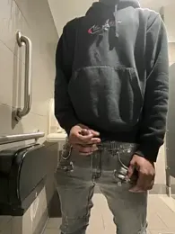 jkdasnk99 — Stripchat stream photo (Apr 2026)