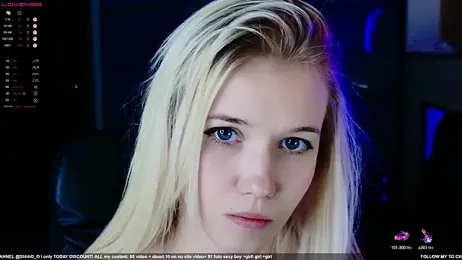 ShhhO_O — Stripchat stream photo (May 2025)