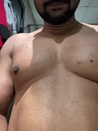 ROCKEY3223 — modelo de webcam en línea en stripchat