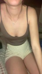 malia23 — Cam4 stream photo (Apr 2026)