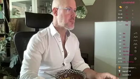 the_new_fit_rubinho — modelo de webcam en línea en stripchat