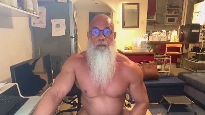 kdenmuscle34 — Cam4 stream photo (Aug 2026)
