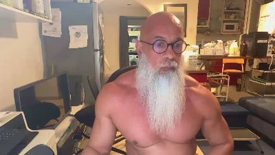 kdenmuscle34 — Cam4 stream photo (Aug 2026)