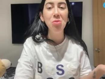 _gummies15 — modelo de webcam en línea en chaturbate