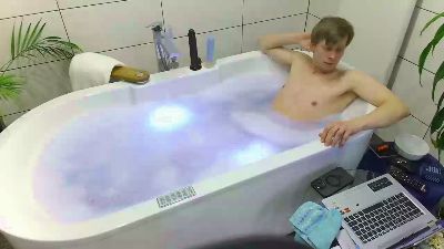 RealAndreXx — Cam4 stream photo (Feb 2026)