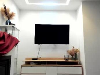 redrabbitstories — modelo de webcam en línea en chaturbate