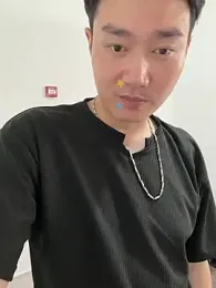 qqq-002 — modelo de webcam en línea en stripchat