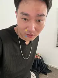 qqq-002 — modelo de webcam en línea en stripchat
