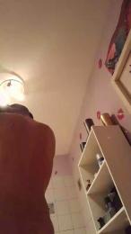 J2M01 — Cam4 stream photo (Apr 2026)