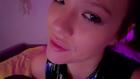 DemiDee — modelo de webcam en línea en stripchat
