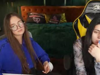 juicy_secrets_054 — modelo de webcam en línea en chaturbate