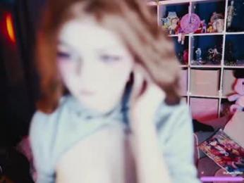 madnessalise — modelo de webcam en línea en chaturbate