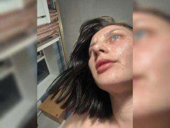 foxbb1 — modelo de webcam en línea en bongacams