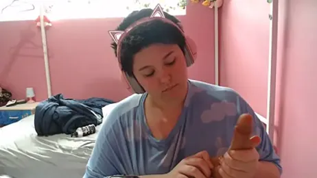 dramaticdumpsterfire — Stripchat stream photo (Aug 2026)
